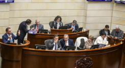 Reforma laboral Senado aplazó debate