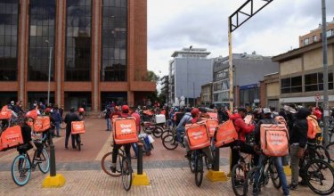 Trabajadores de Rappi exigen que se cumplan los acuerdos./Foto Álvaro Tavera/Colprensa