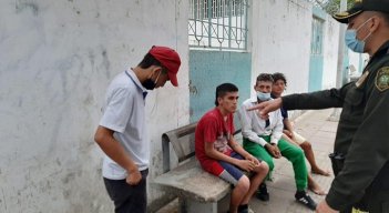 La Policía está constantemente efectuando acciones contra la venta y el consumo de drogas en estos sectores.  / Cortesía/ La Opinión