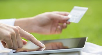 Las compras por impulso son un alto porcentaje, lo cual muestra que cada vez más usuarios descubren nuevos productos mientras navegan por canales online. / Foto: Colprensa