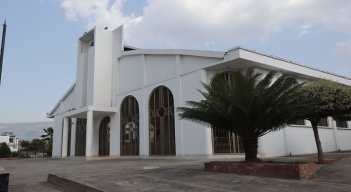 La Parroquia Ezequiel Moreno es sostenida por la inciativa comunitaria / Alfredo Estévez / La Opinión