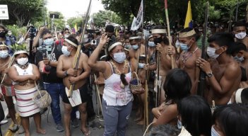 el pueblo barí marchó por las calles cucuteñas para exigir ser escuchado por el gobierno nacional y regional. /FOTO: Estévez 