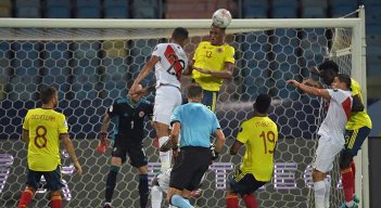 Colombia en un partido complicado no pudo superar a Perú en la Copa América.