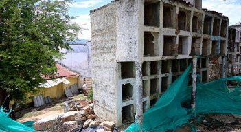El cementerio hace rato copó su capacidad instalada./Foto Jorge Gutiérrez