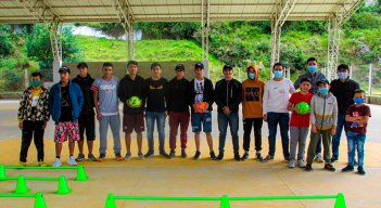 Los jóvenes esperan fortalecer sus capacidades gracias a estas ayudas.