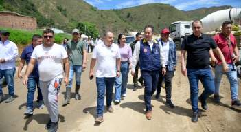 El gobernador William Villamizar visitó El Tarrita, para verificar la situación a casi un año de la avalancha.