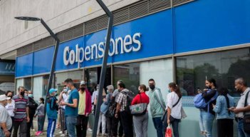 Este beneficio va dirigido a los grupos poblacionales mencionados anteriormente, como mayores de 40 años, concejales, madres sustitutas, ediles y personas en condición de discapacidad.
