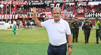 Jorge Luis Pinto, director técnico. 