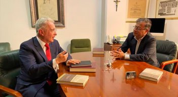 Álvaro Uribe y Gustavo Petro