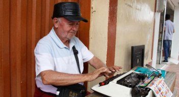 MAQUINA-ESCRIBIR-VILLA