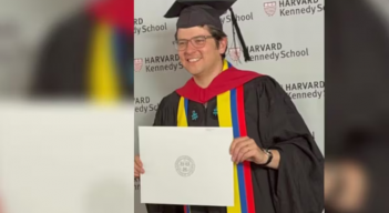 homenajeado por Harvard