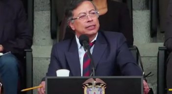Minuto-de-silencio-petro