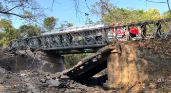 Puente militar
