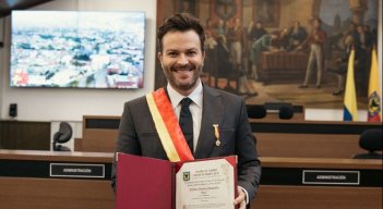 Bogotá honra a Gusi, embajador del pop tropical colombiano.