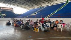 Es imperativo, desplazados deben abandonar el coliseo cubierto Argelino Durán Quintero de Ocaña.