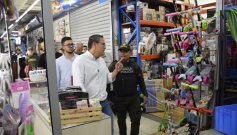 Alcalde Jorge Acevedo en diálogo con los comerciantes de la ciudad/Foto cortesía