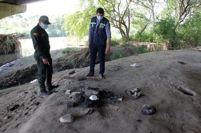 Desmantelaron algunos cambuches de habitantes de calle. Foto: Luis Alfredo Estévez/ La Opinión 