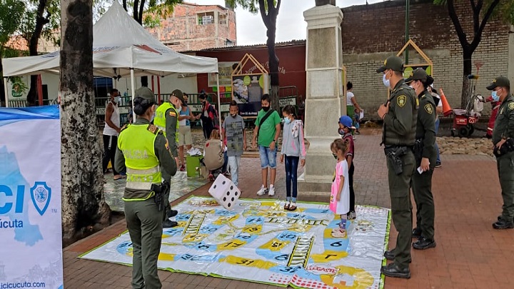 La Policía de Infancia y Adolescencia adelantará actividades lúdicas recreativas para que los niños disfruten de estos parques, que ahora serán para el disfrute de la comunidad. Foto: Cortesía/La Opinión 