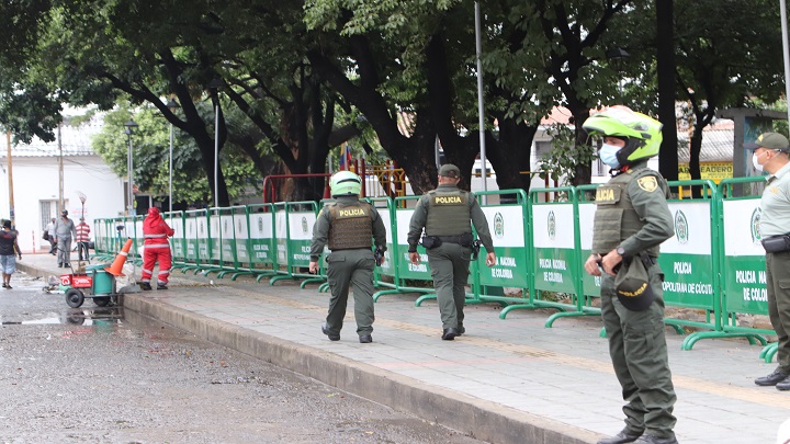 El compromiso de la Policía Nacional es vigilar las 24/7 estos espacios. La comunidad pide que no los dejen solos en estos proceso de recuperación de los Territorios de Alta Complejidad (TAC). Foto: Luis Alfredo Estévez/ La Opinión 