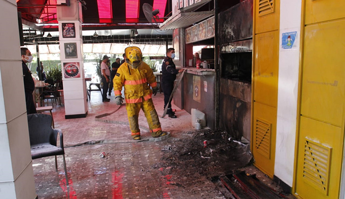 Los Bomberos de Los Patios, apoyados por los de Cúcuta, se desplazaron para atender la emergencia.