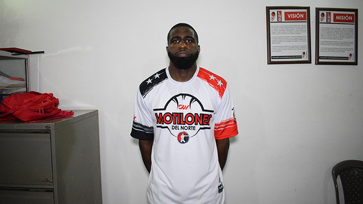 Kyeron Sheard: estadounidense, 34 años, 1.95 m, rebotero. 