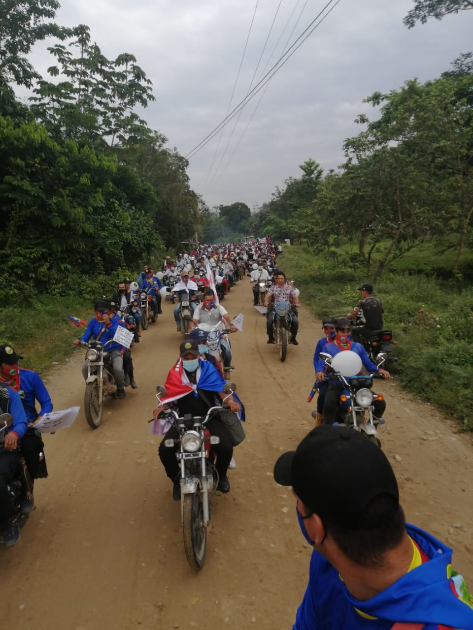 Un caraba de motorizados se sumó a la marcha en Tibú / Foto: tomada de Twitter