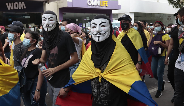 Centrales obreras, sindicatos y agremiaciones estudiantiles participan en las marchas.