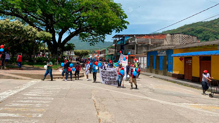 Los manifestantes se alistan para continuar la jornada de protesta social en el marco del Paro nacional.