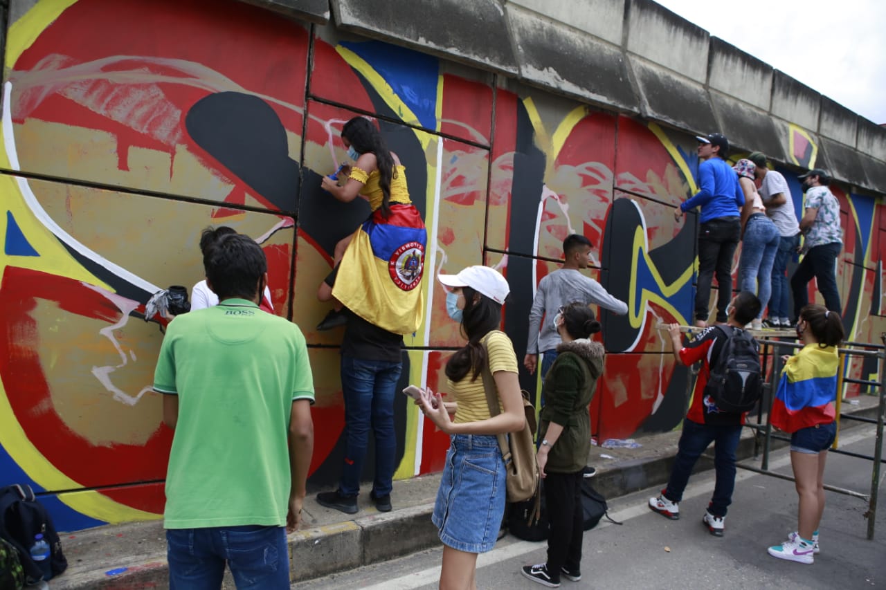 Los jóvenes se repartieron las labores y lograron recuperarlo.