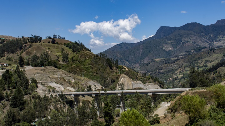 Viaducto El Naranjo de la UF 2. / Foto: Cortesía / La Opinión 