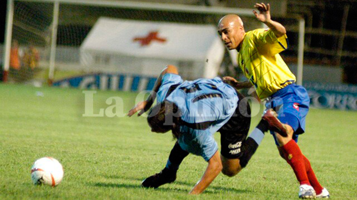 El ciclo de Jorge Luis Pinto inició con dos derrotas, la primera ante el Cúcuta Deportivo, la segunda ante Uruguay.