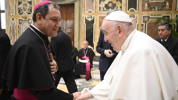 Monseñor Israel Bravo Cortés, obispo de Tibú.