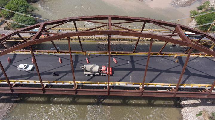 Habilitaron un carril en nuevo puente de El Zulia