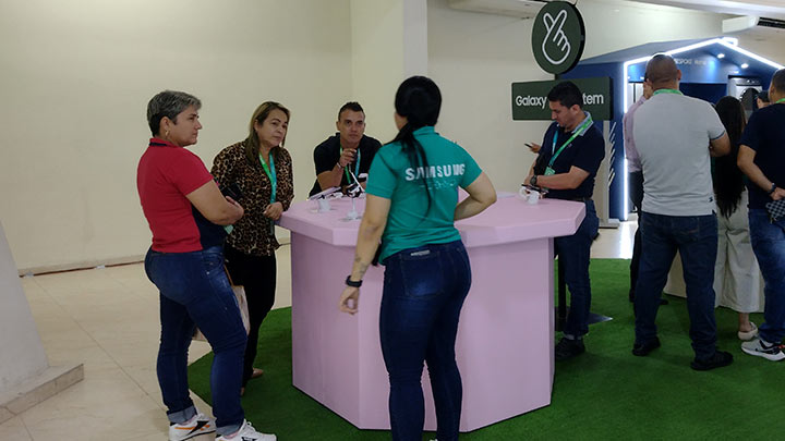 La presentación abierta a los cucuteños no dejó de asombrar con las diferentes líneas de productos que tiene la compañía.