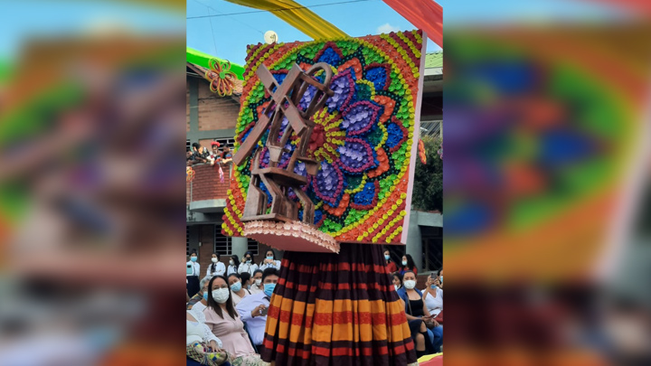 Coloridas silletas representan a Cúcuta