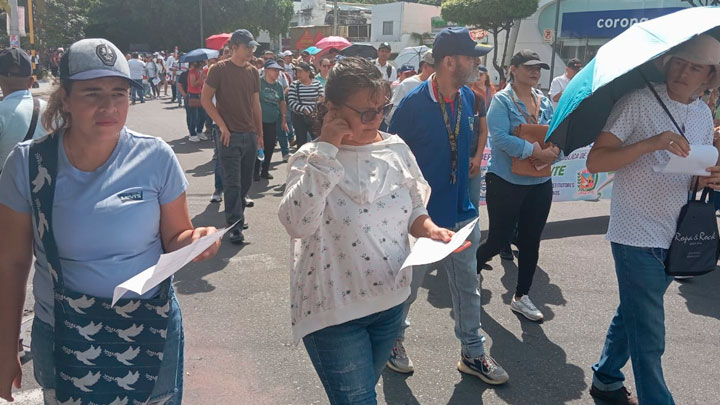 Los docentes se movilizan por un servicio digno en la salud