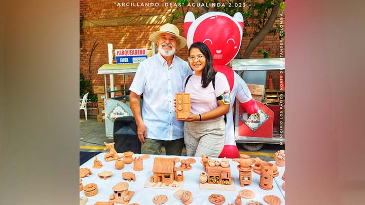 Exposición de esculturas en Agualinda