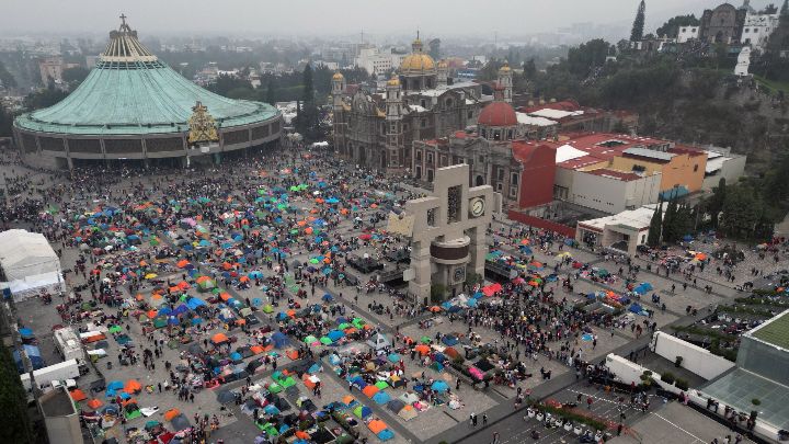 México-Vista aérea de la Basílica de Guadalupe en Ciudad de México el 12 de diciembre, cuando se conmemora la aparición de Nuestra Señora de Guadalupe en 1531. Miles de peregrinos visitan la Basílica.