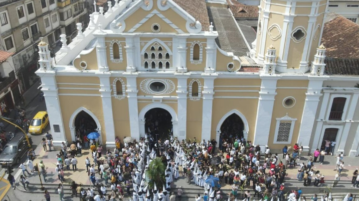 Ocaña: La Catedral de Santa Clara fue el principal escenario para que los fieles devotos lograrán llevar a cabo la celebración del Domingo de Ramos./Foto:Cortesía