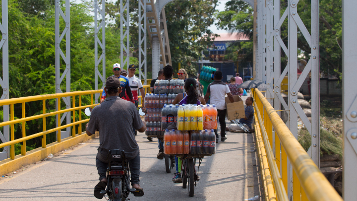 Comerciantes calculan que la actividad económica en Puerto Santander es de apenas un 30 por ciento. 