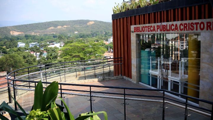 La biblioteca, como otros espacios del monumento, tuvo que ser clausurada temporalmente por problemas de humedad. / Foto: Carlos Ramírez