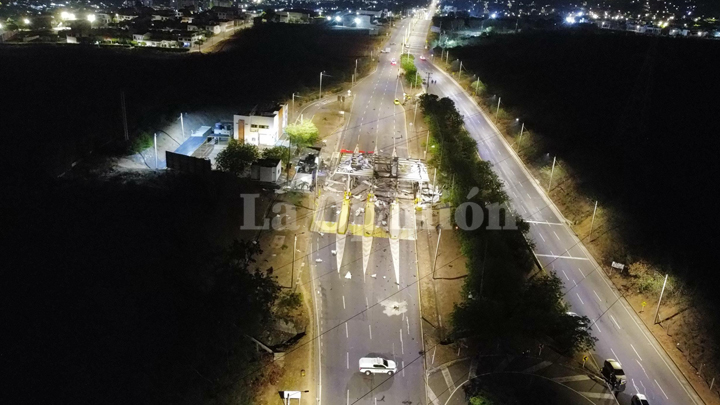 Noche violenta en Villa del Rosario: volado peaje y ataque al CAI de La Parada