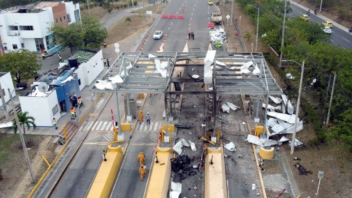 La Unión Temporal de Peajes Nacionales condenó los actos sobre la infraestructura que conecta a Cúcuta con el municipio histórico.  / Foto: Carlos Ramírez.  / La Opinión.