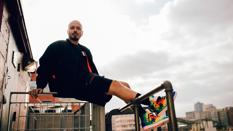 J Balvin convirtió sus raíces en tendencia mundial. J Balvin convirtió sus raíces en tendencia mundial.