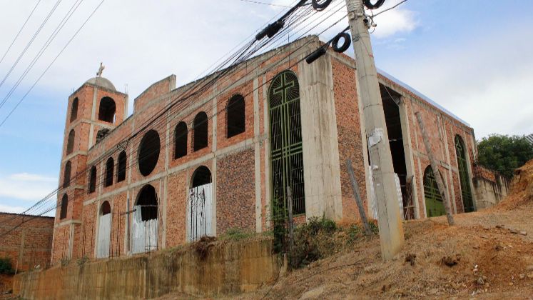 Comunidad tiene diez años creando esta capilla