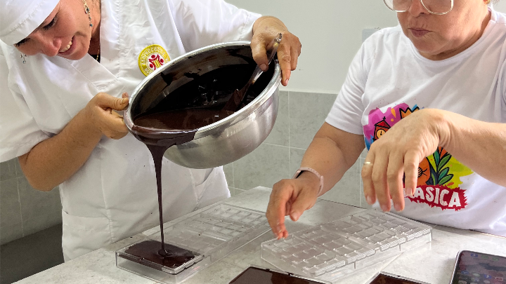 Fabricantes de chocolate.
