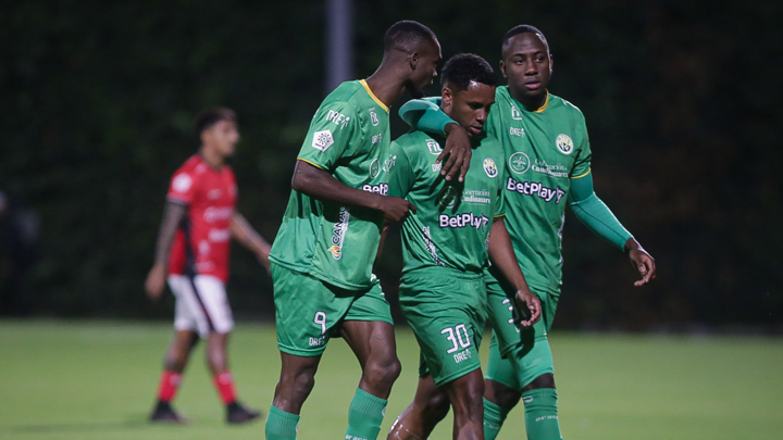 En el primer tiempo gana Real Cundinamarca 1-0 