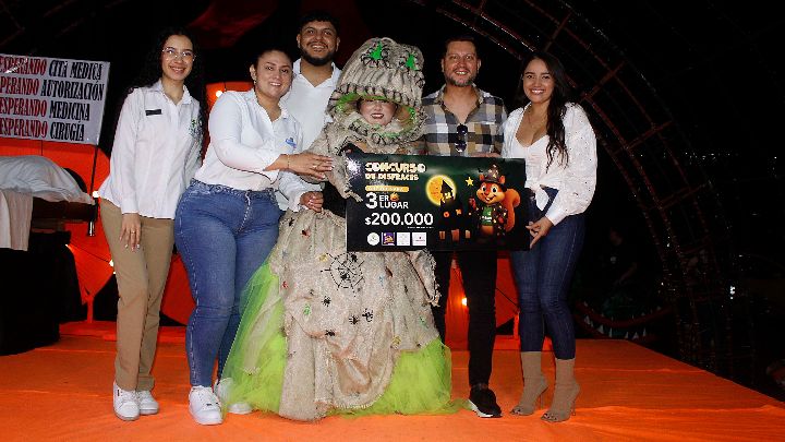 Tercer puesto en la categoría Frankensteins (grupos y adultos mayores de 18 años).