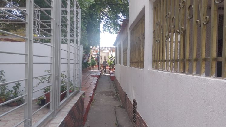 Calles 12 y 13 de Zulima.