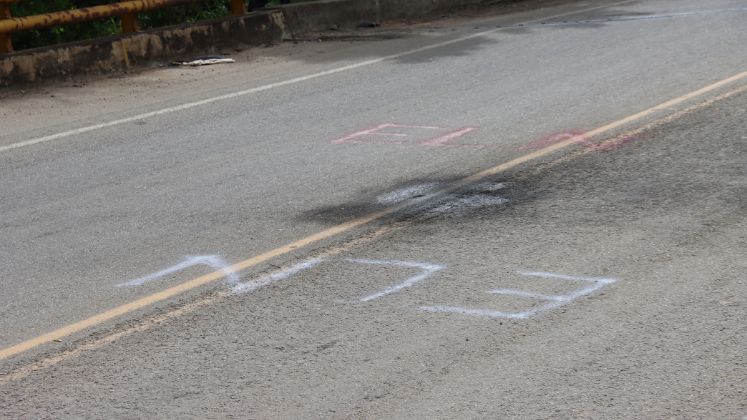 Personal antiexplosivo del Ejército Nacional atendiendo la emergencia. / Foto: Gabriel Barrera